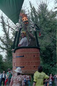 nC35wg 089 24 1987 WarrensCourt Festival