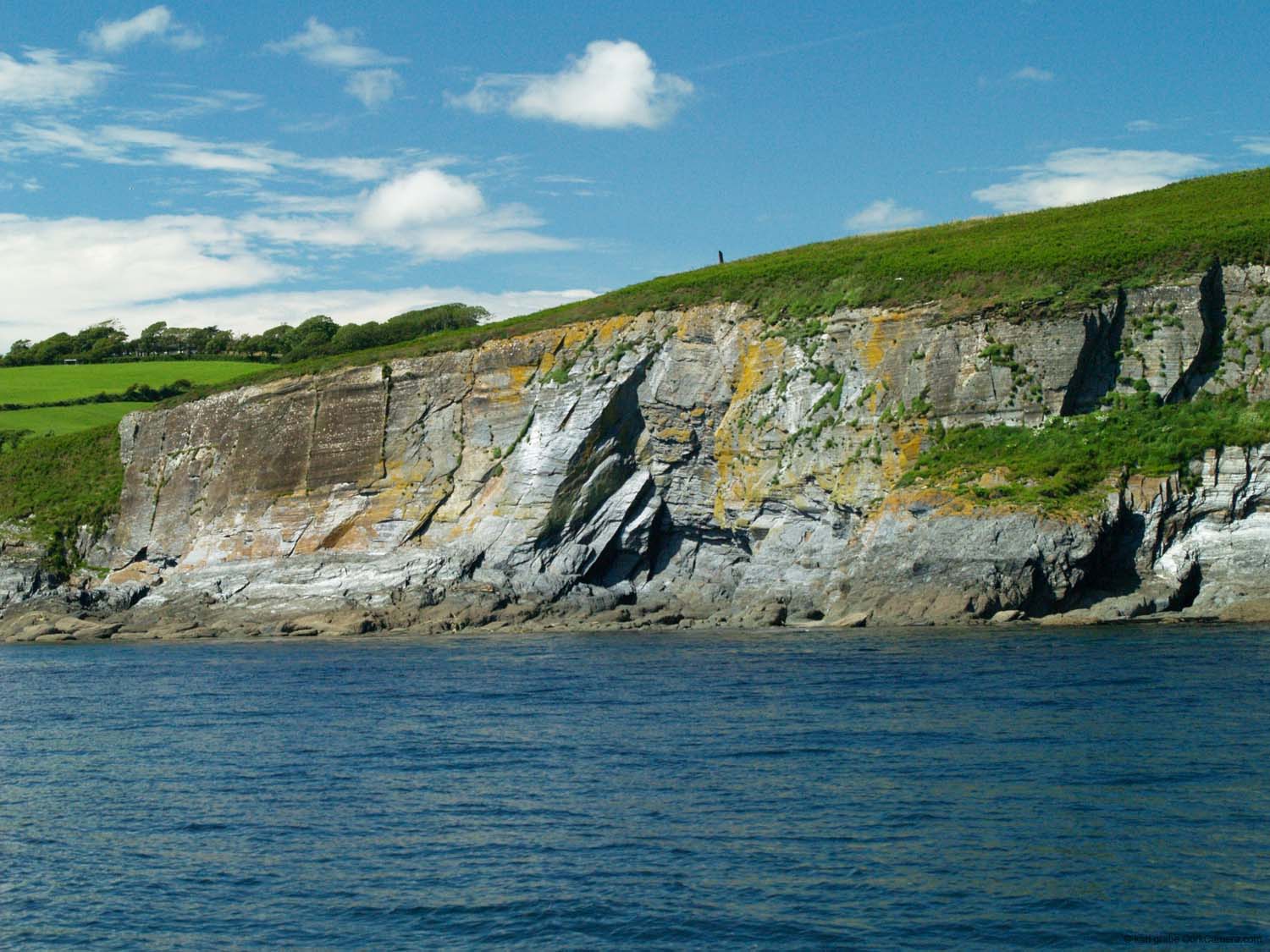 KG210938 standing stone
