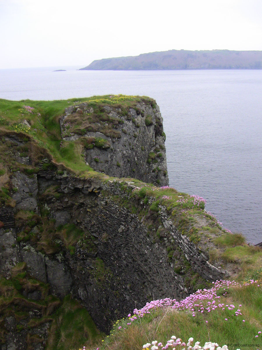 IMG_3546 kitchen Pt & Bream Rock in distance
