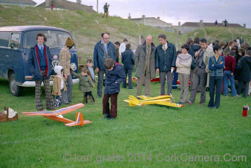 nC35wg 007 04 DG WG FC far R DA by prop Charleville