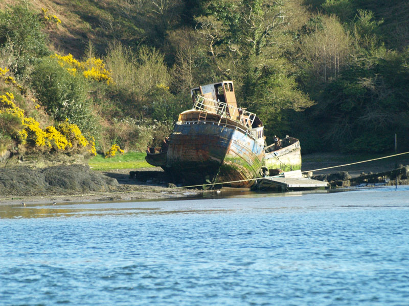 KG230261 wrecks bandon river